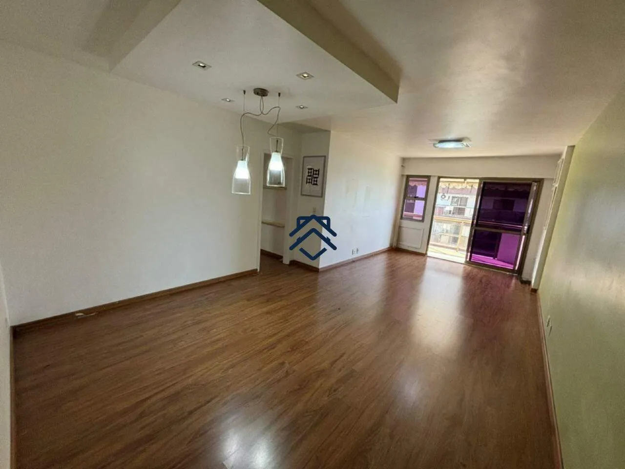 4-bedroom apartment with 2 enclosed balconies — photo 4