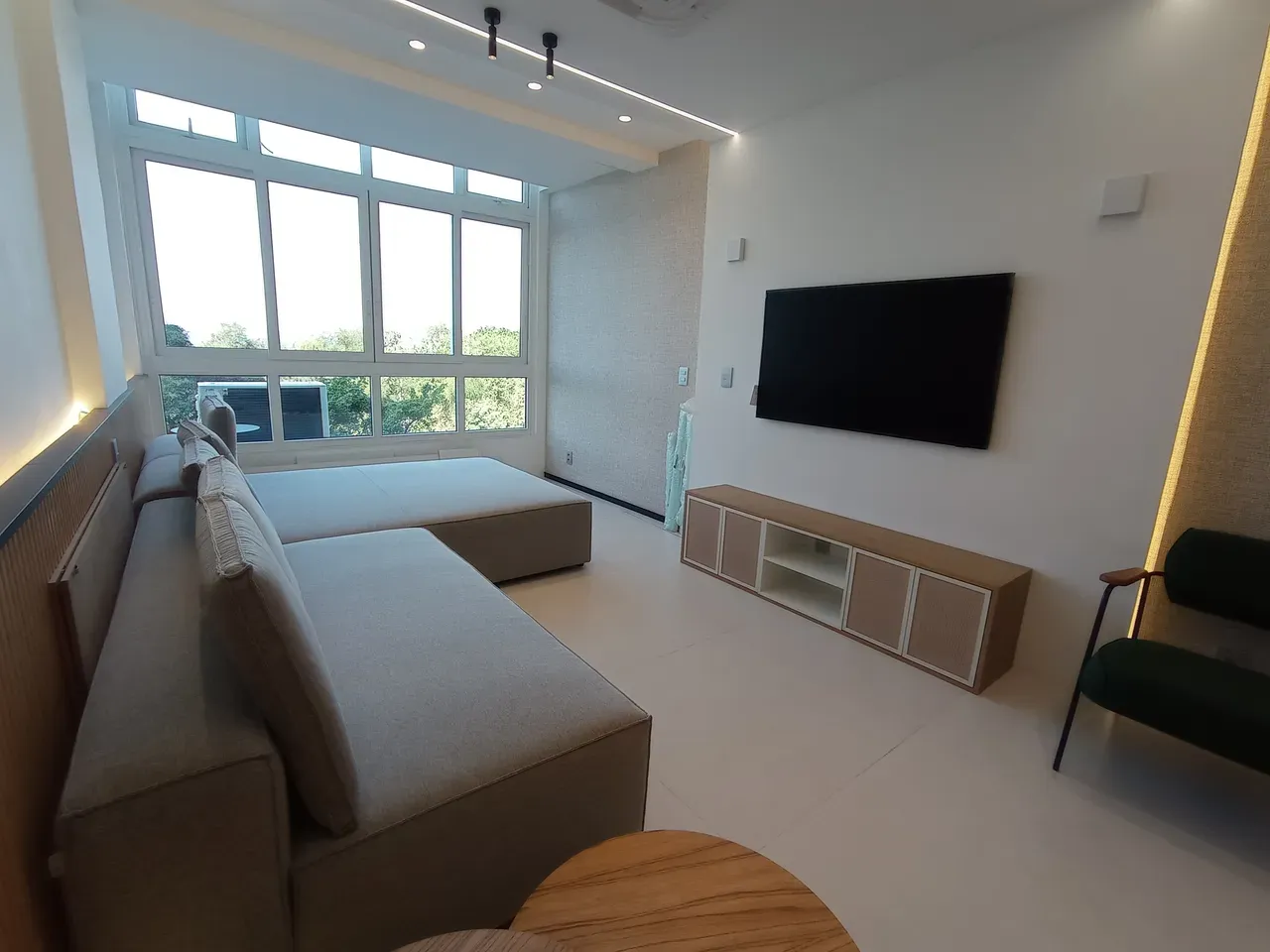 Студия 32 м² с видом на горы и панорамными окнами — photo 8