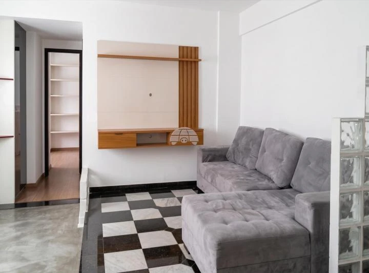 2-bedroom apartment with tiled floors — photo 6