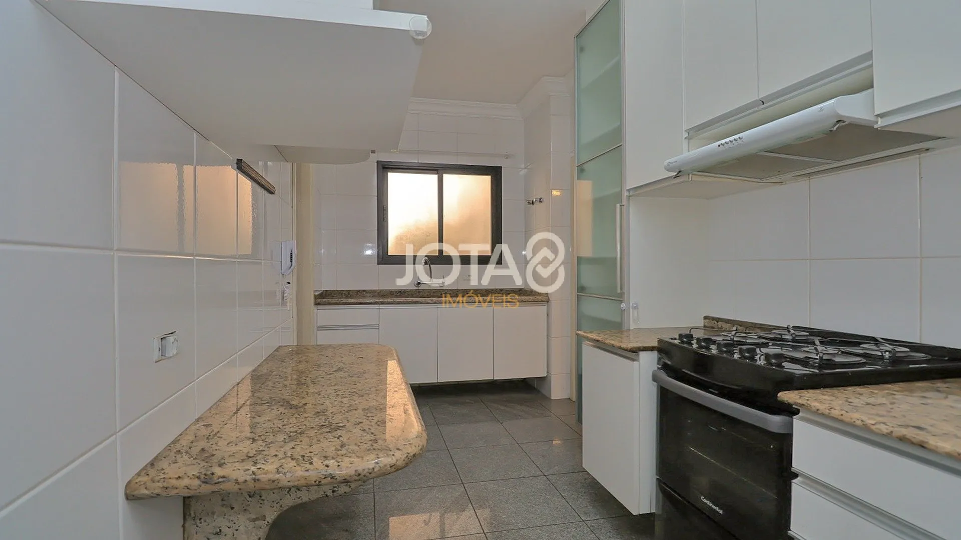 Apartamento de 3 dormitorios con balcón y 2 plazas, 109 m² — photo 25