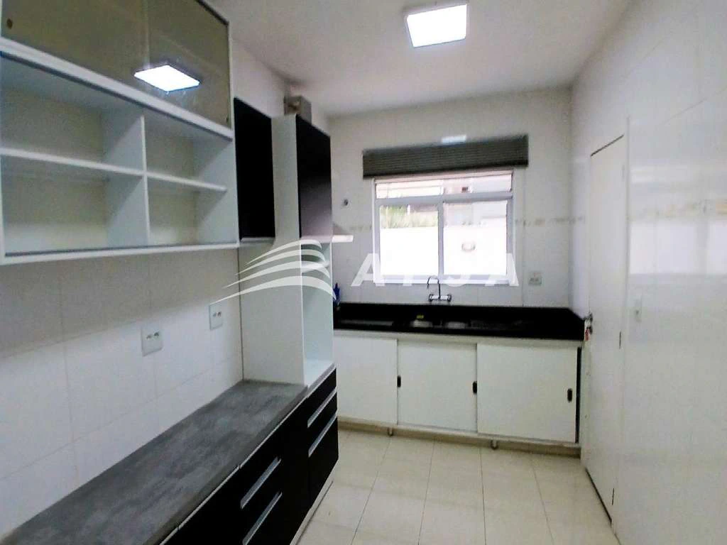 300 m² house with 4 en-suite bedrooms and private BBQ — photo 2