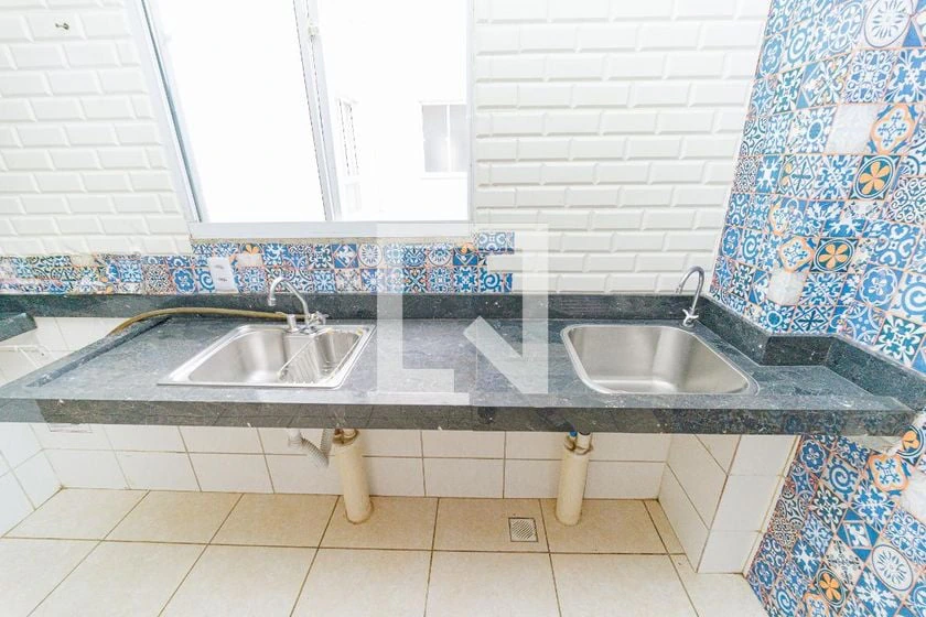 Mountain view in a 2-bedroom apartment, 52 m² — photo 13