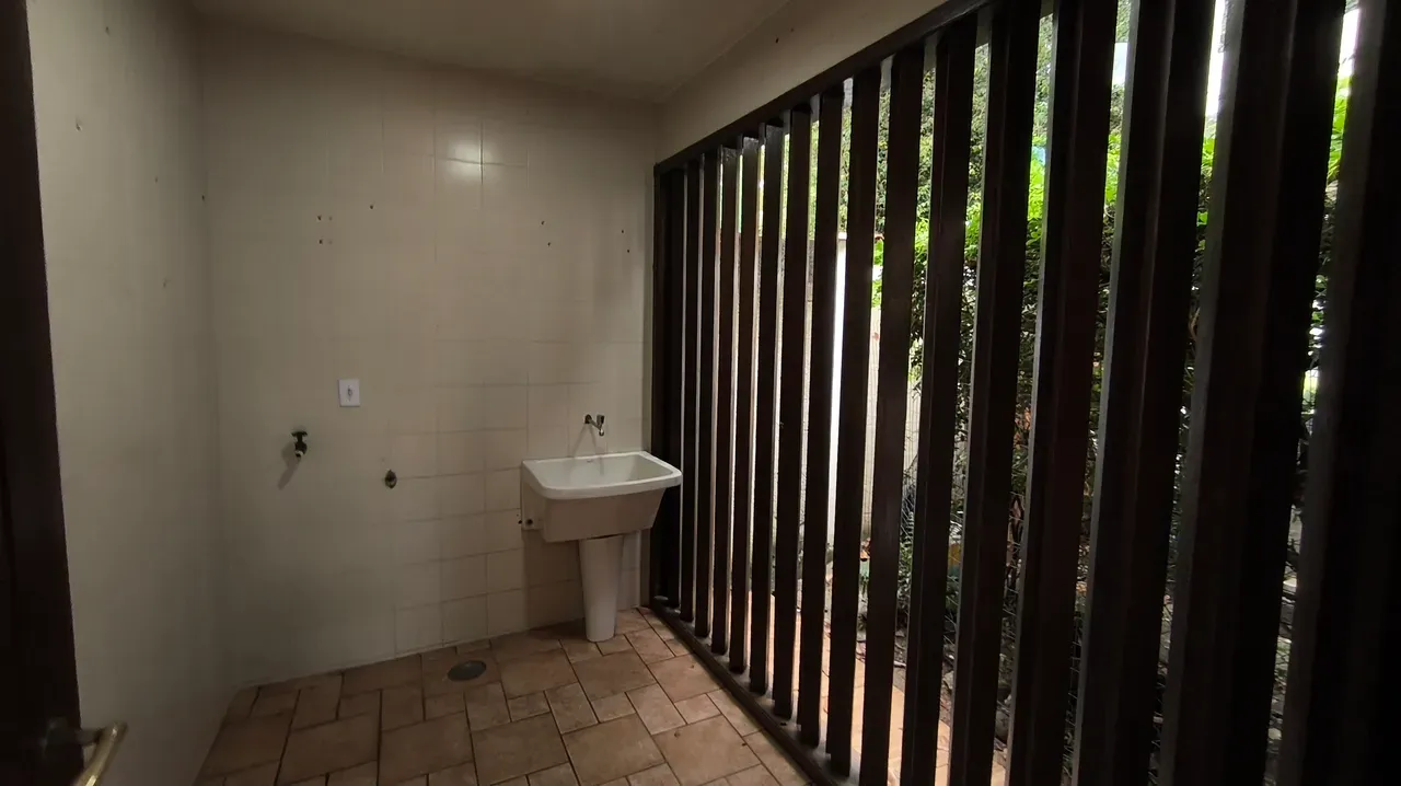 115 m² house with a grill on the balcony and a bathtub — photo 55