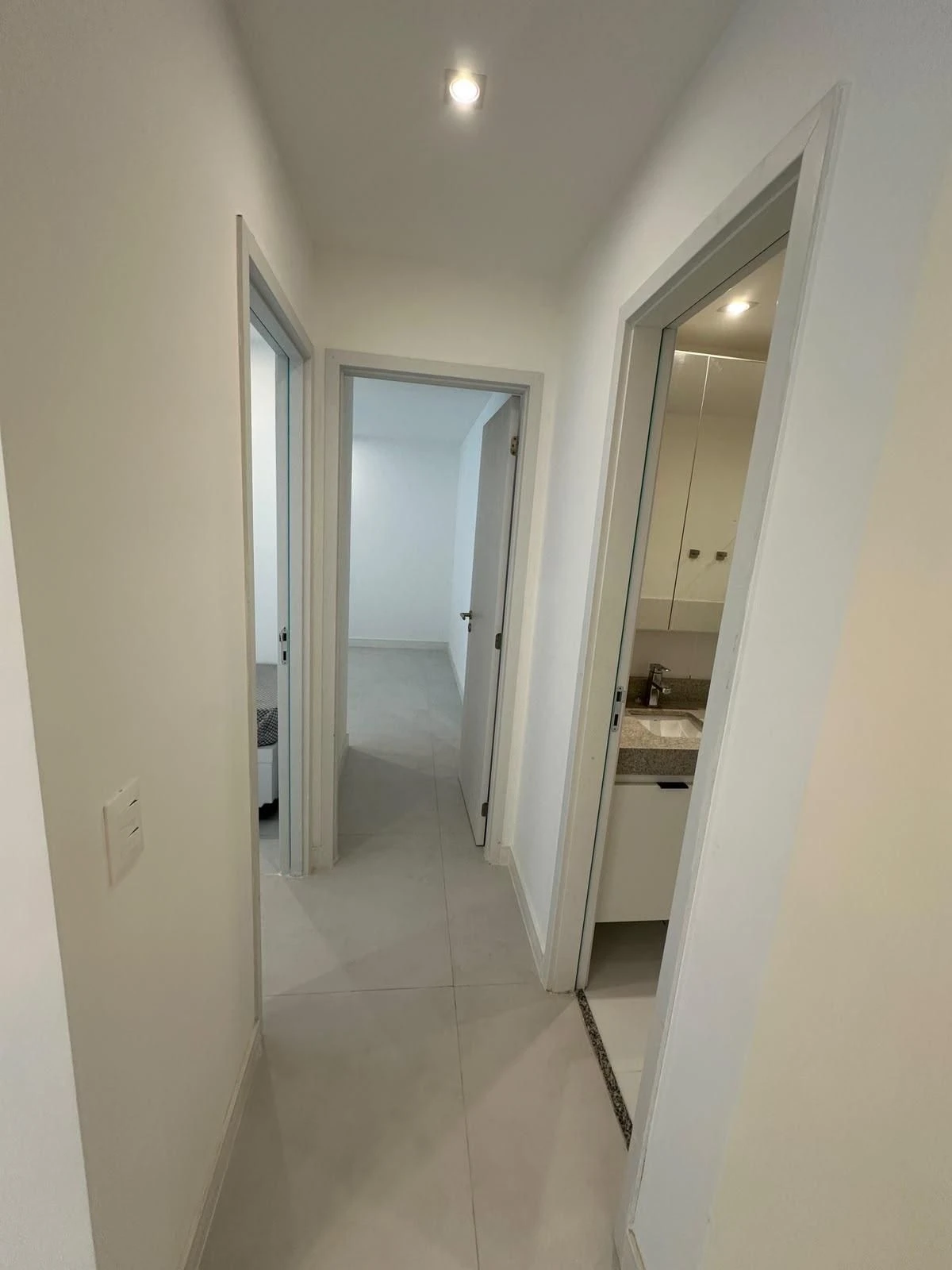 Floor-to-ceiling windows in a 2-bedroom apartment, 84 m² — photo 65