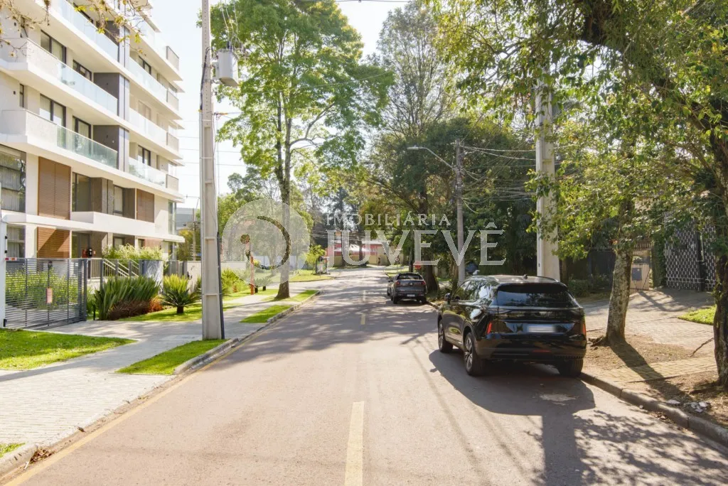 Furnished apartment, 104 m², with a glass-enclosed balcony — photo 56