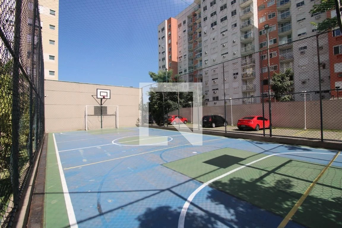 Furnished 2-bedroom apartment with balcony — photo 19