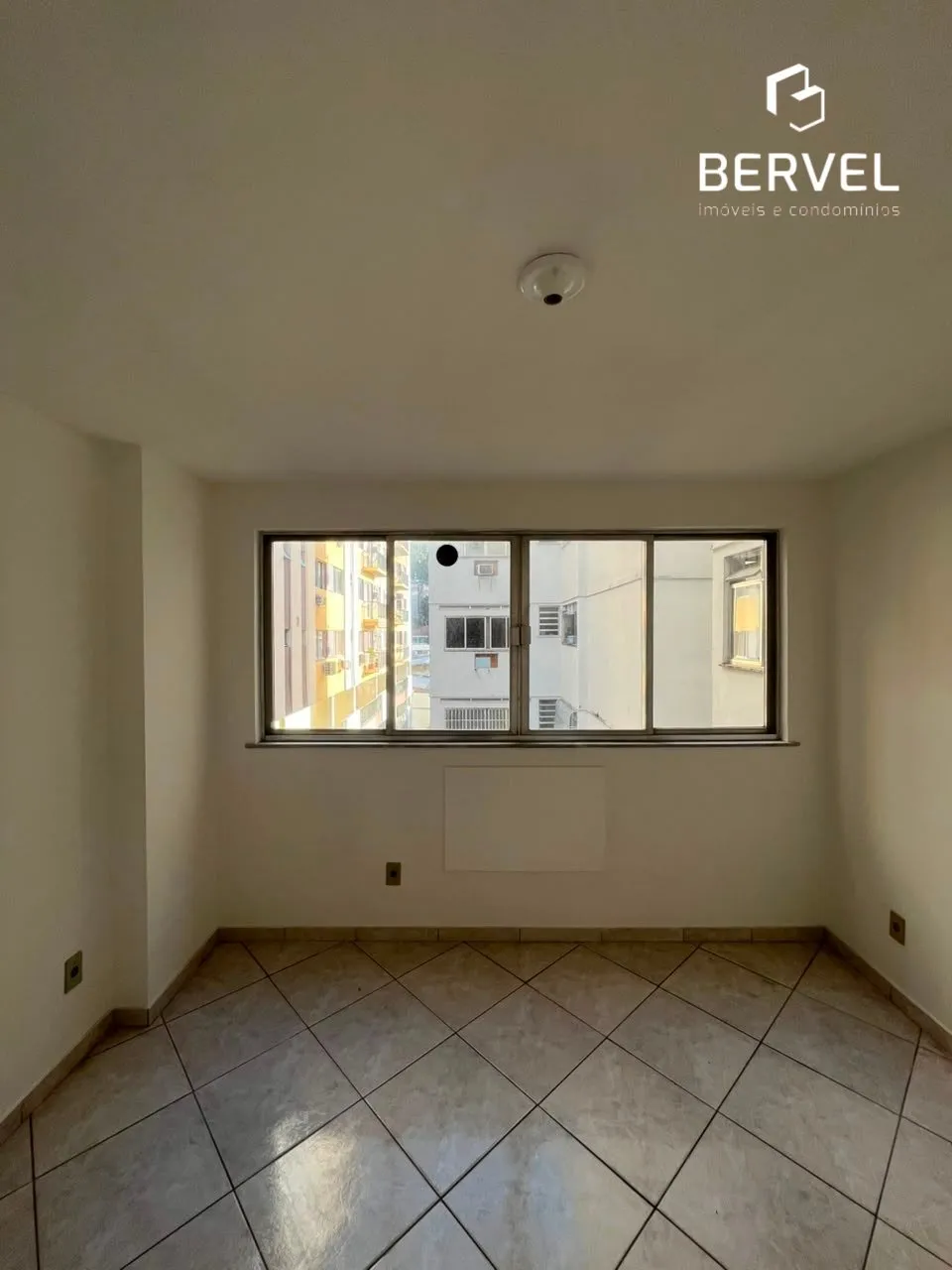 Apartment with 3 bedrooms, 1 bathroom and parking space — photo 11