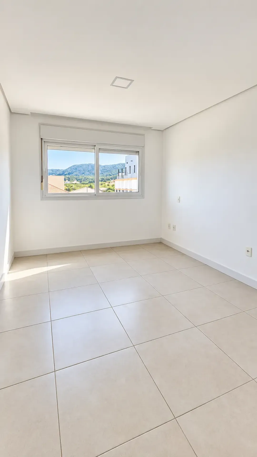 3-bedroom apartment in a building with a sauna — photo 19