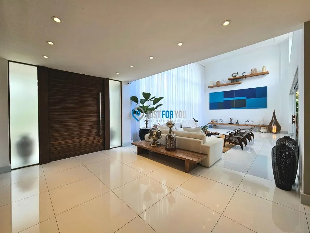Casa com 4 dormitórios e 5 banheiros, 650 m² — photo 18