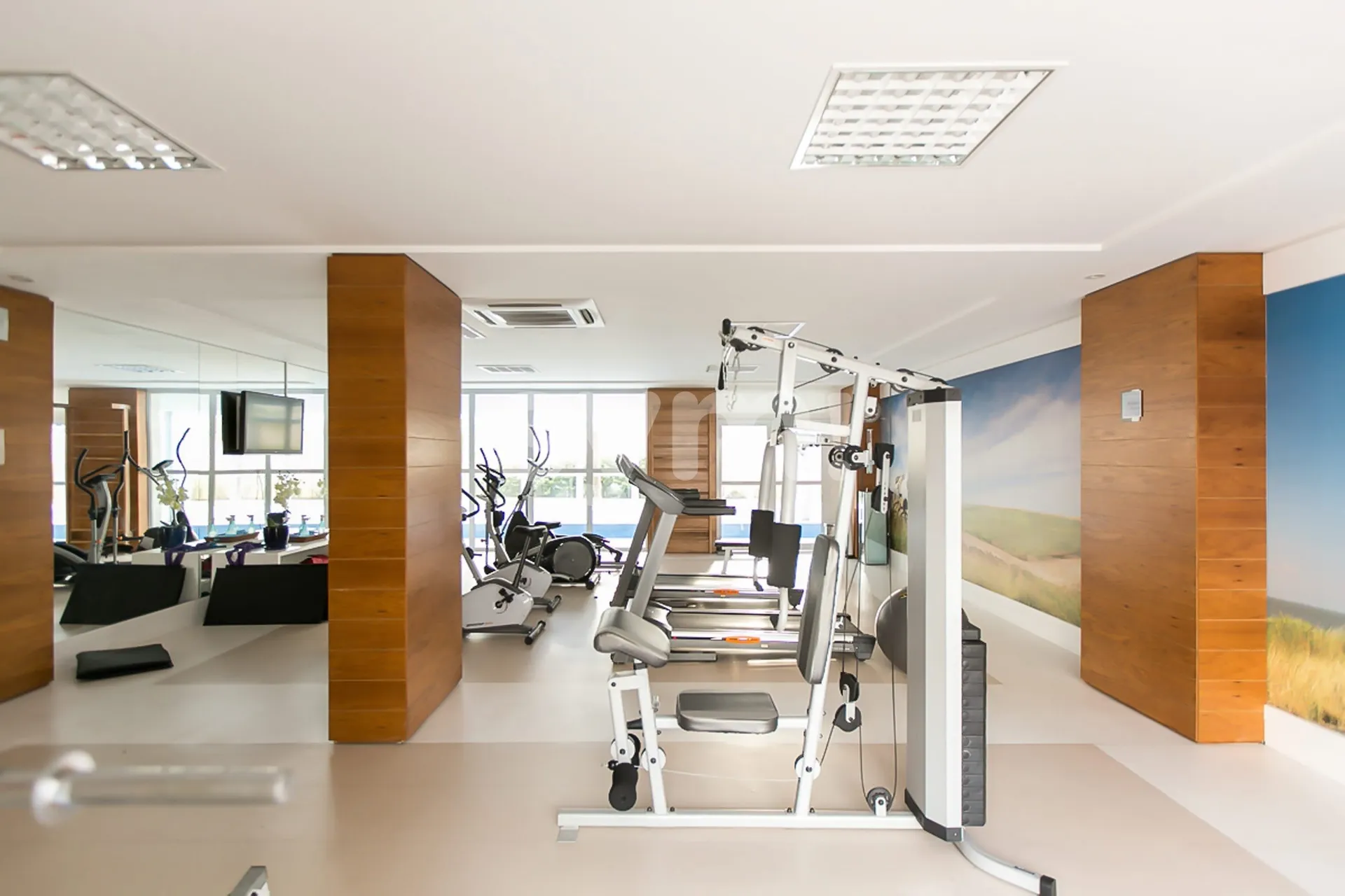 256 m² apartment with 3 en-suite bedrooms and enclosed balcony — photo 42