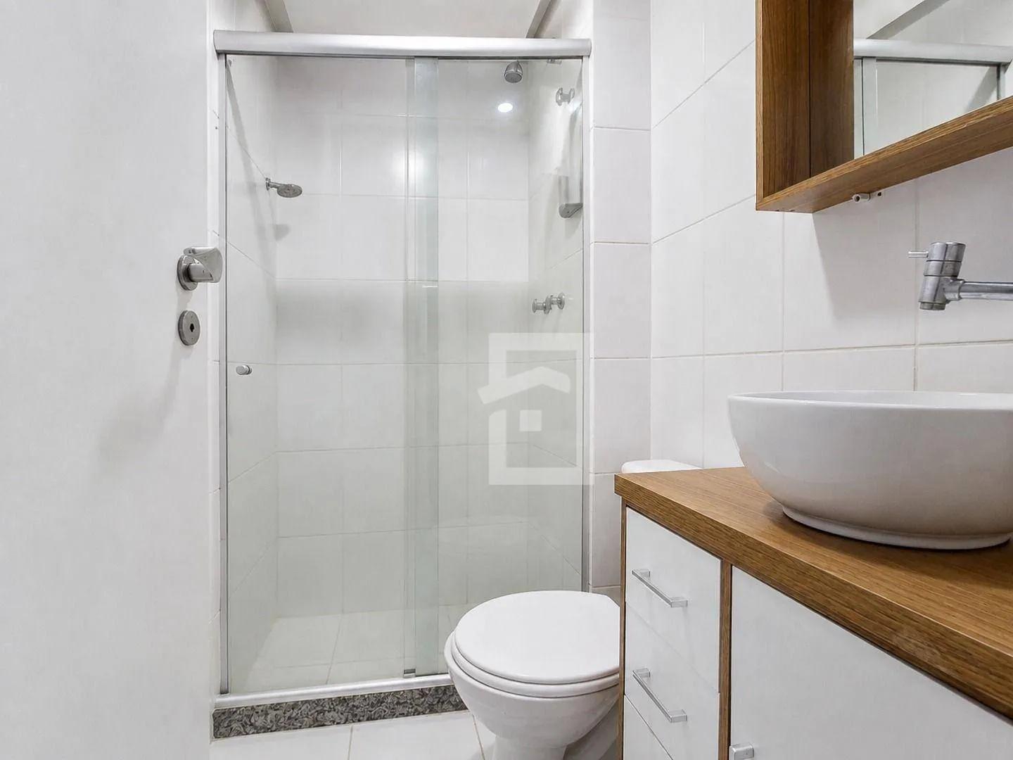 210 m² apartment with 3 bedrooms and glassed balcony — photo 12