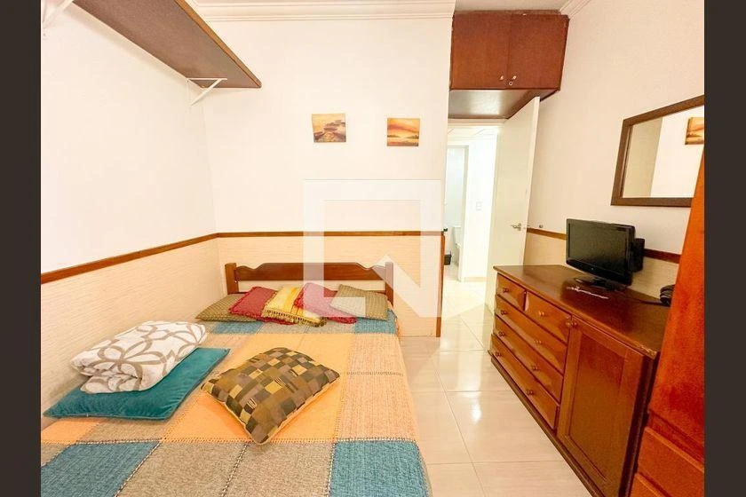 Apartamento mobiliado com 94 m² e cozinha com fogão a gás — photo 35