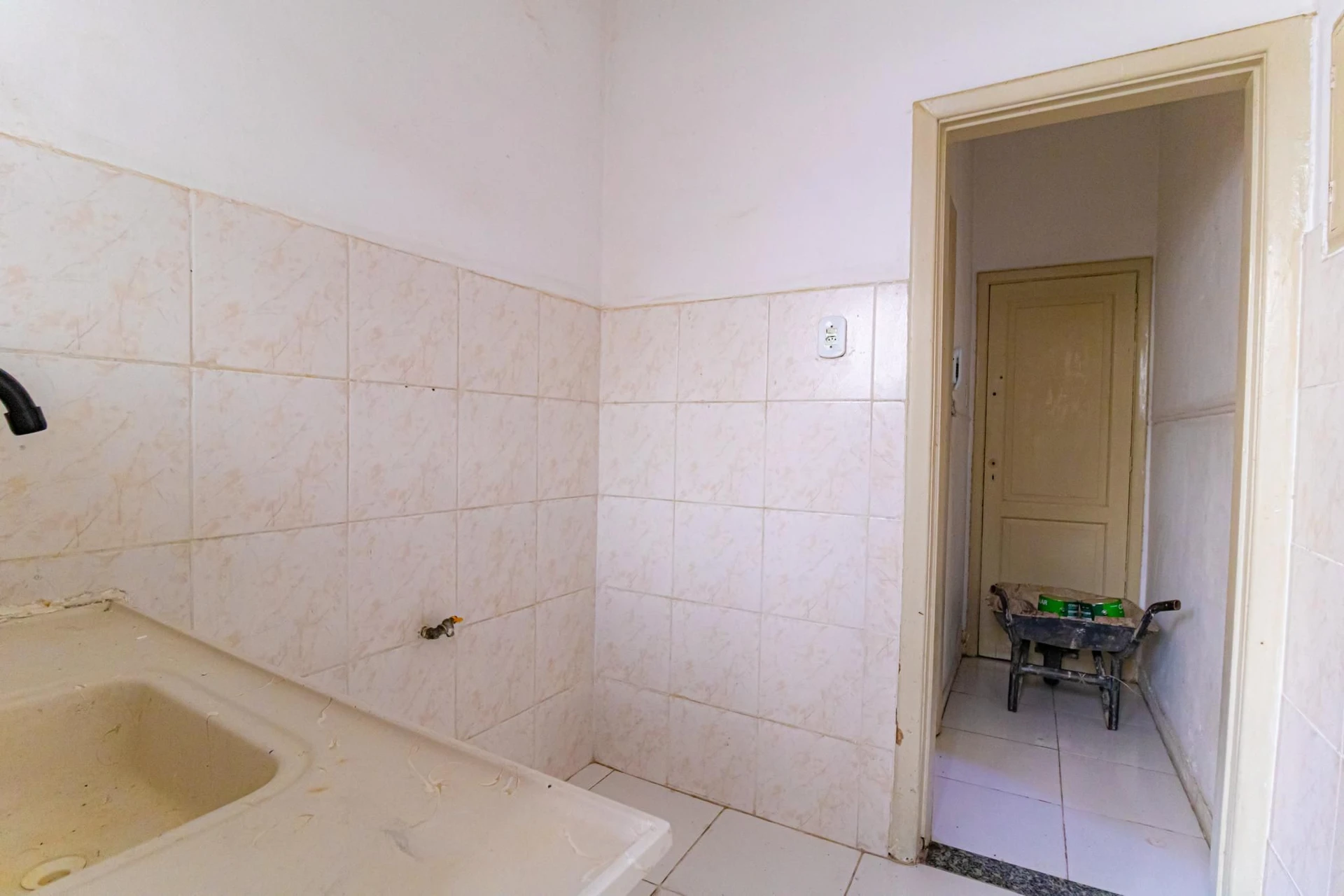 Rental apartment with 2 bedrooms and 1 bathroom — photo 19
