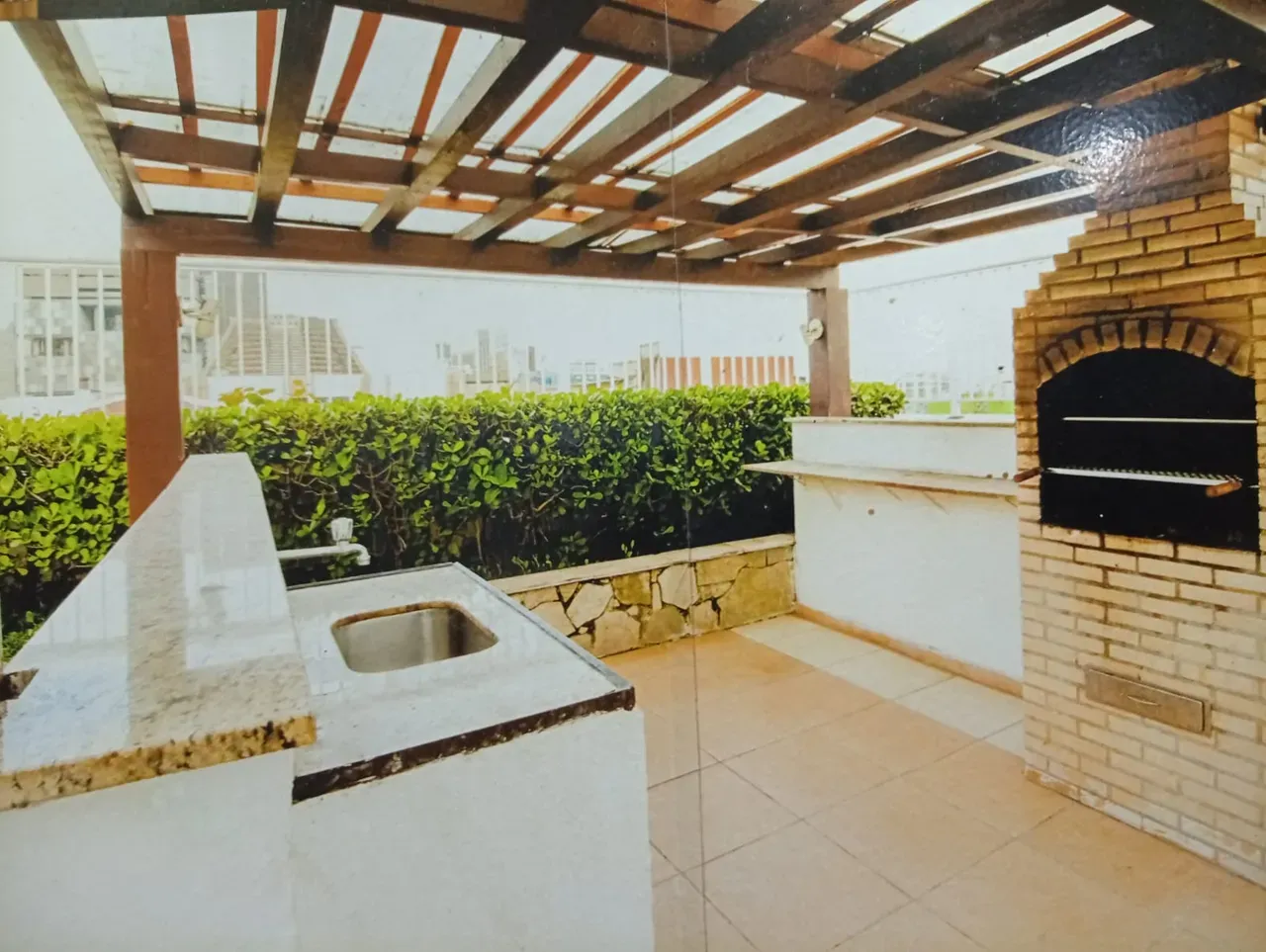 1-bedroom apartment with a built-in balcony grill — photo 5