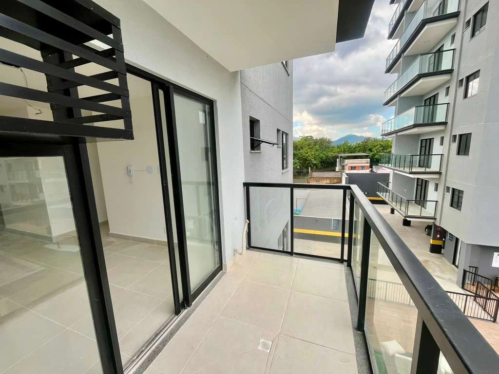 Apartment with balcony, 2 bedrooms and 1 parking space — photo 8
