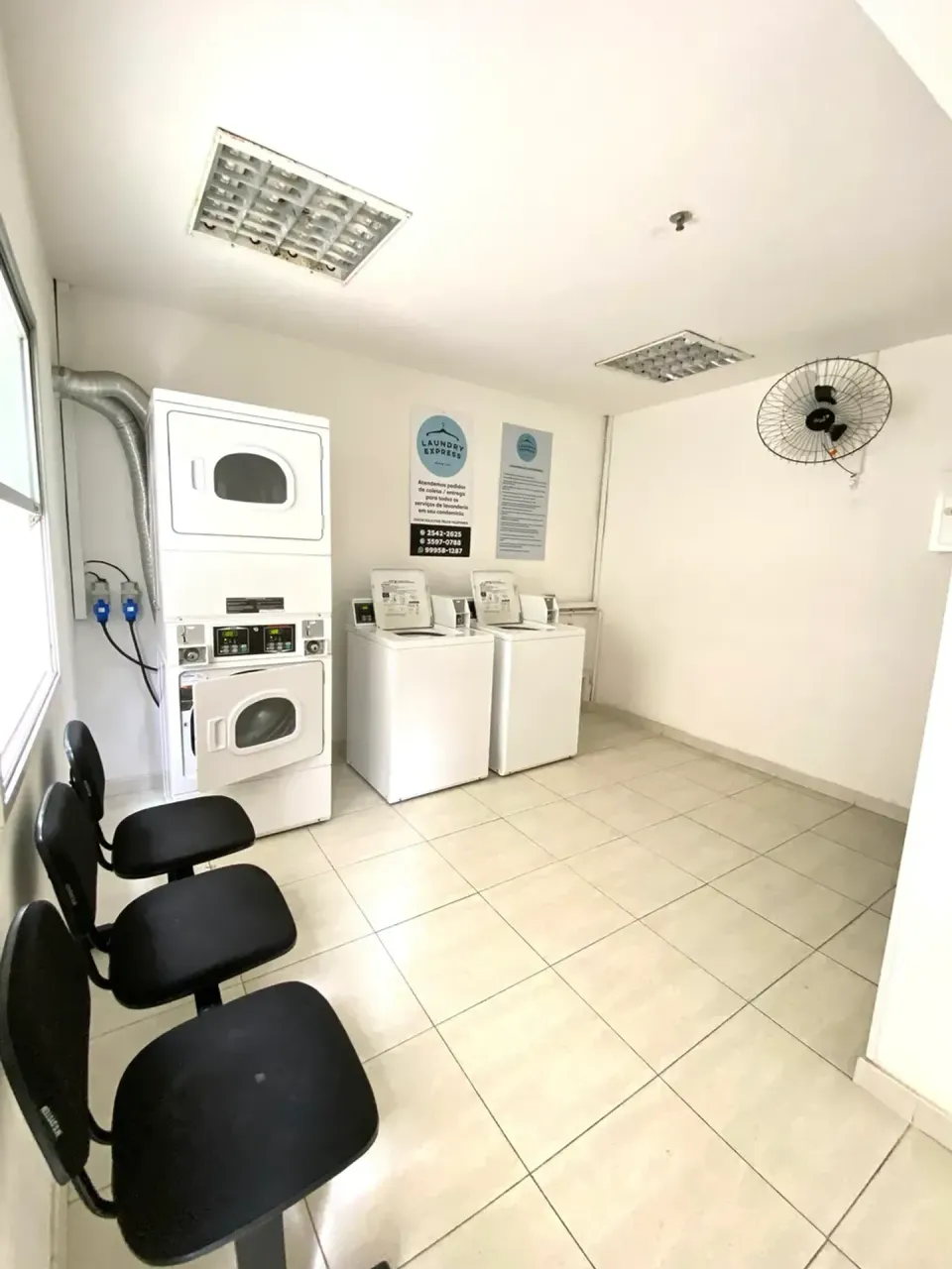 Furnished 2-bedroom apartment with 2 bathrooms — photo 19