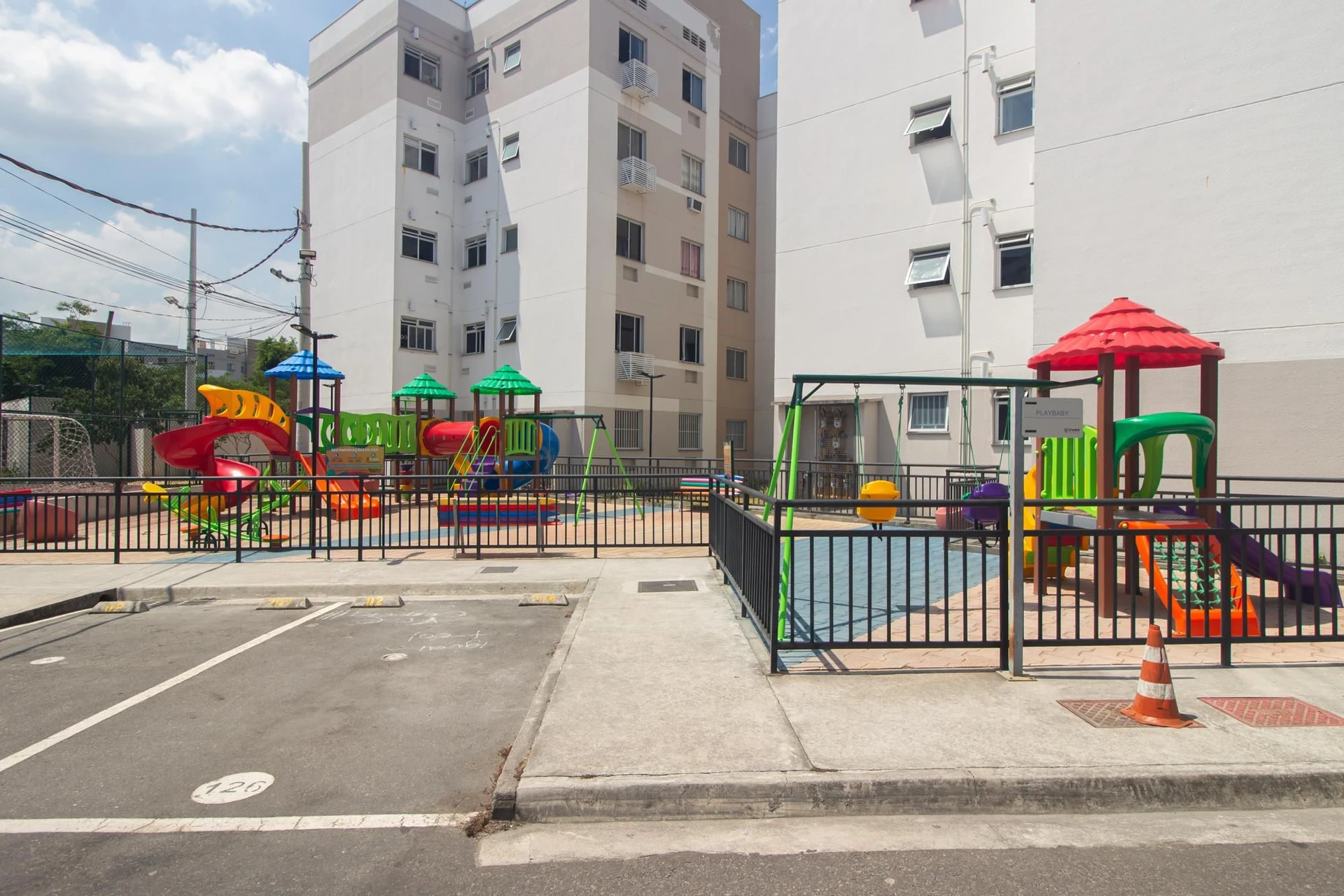 Квартира в оренду з 2 спальнями та зоною пральні — photo 42