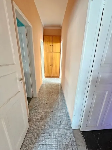 Bañera y 2 dormitorios: casa de 225 m² — photo 11
