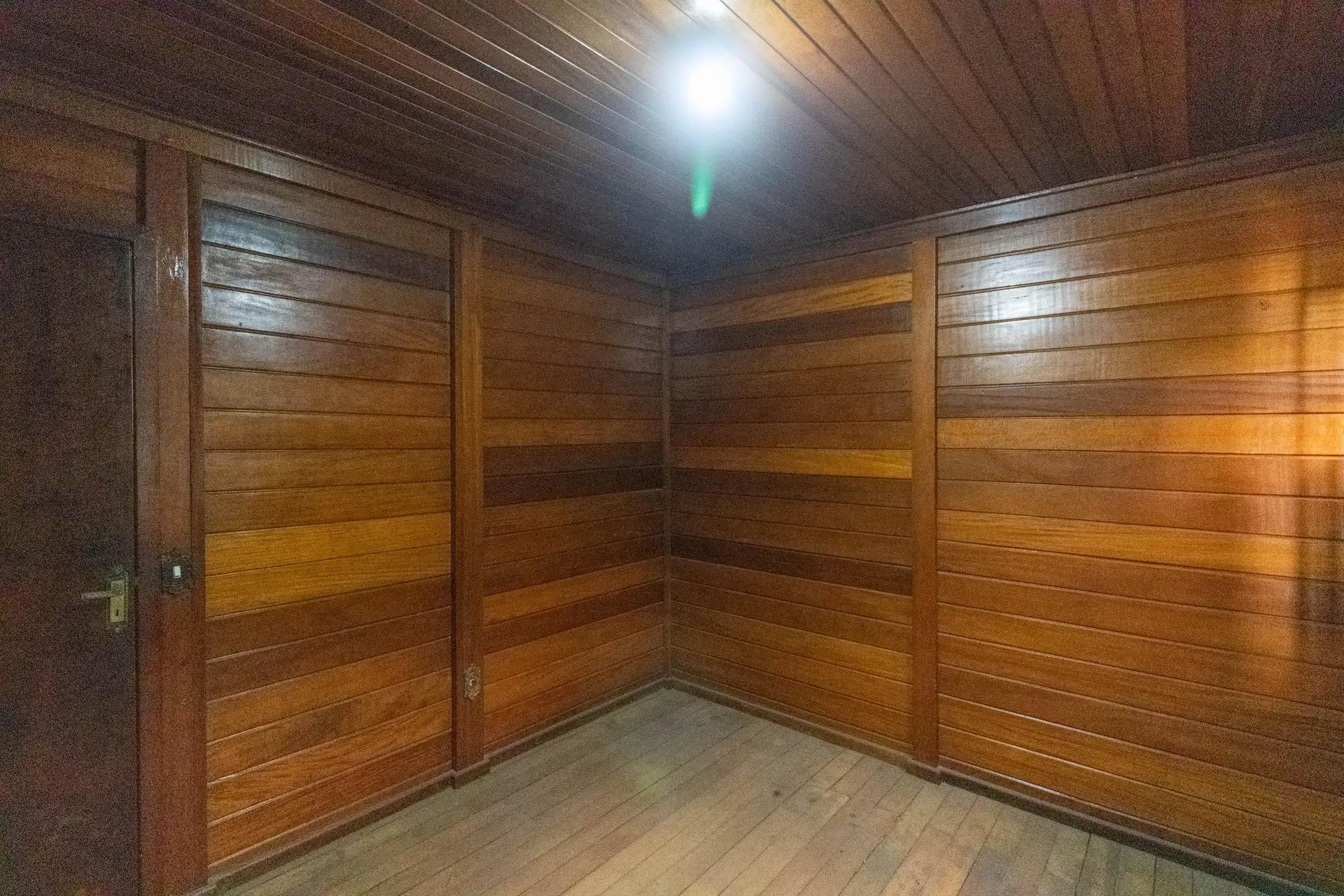 House with 2 bedrooms and a balcony — photo 28