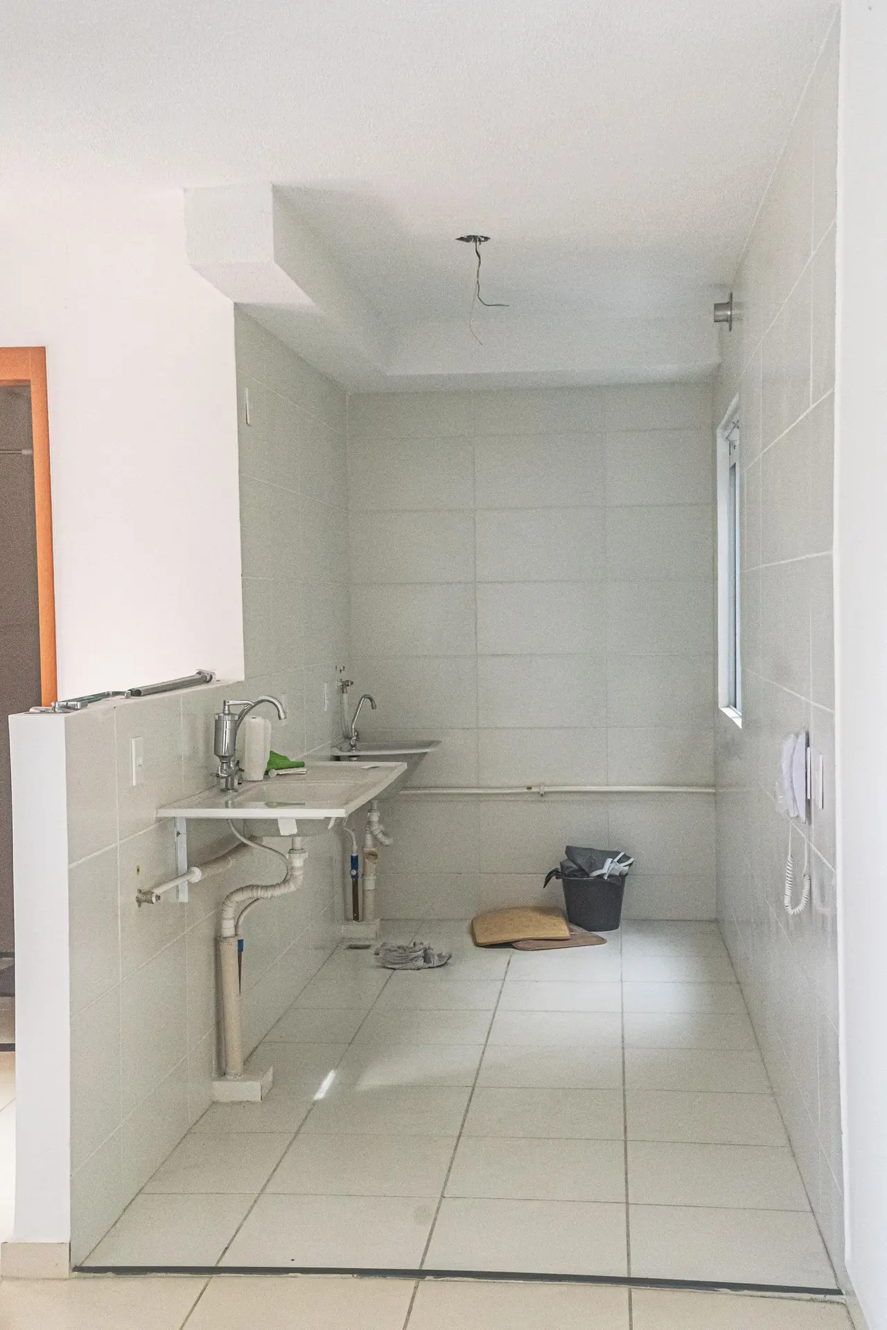 Apartamento sin muebles con 2 habitaciones y jardín privado — photo 21