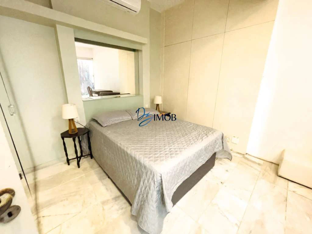 2-bedroom apartment with open-plan kitchen and balcony — photo 3