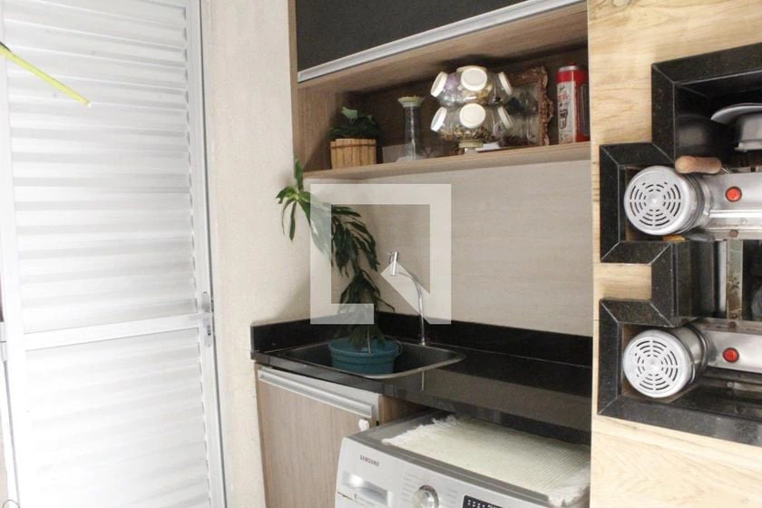 Casa em condomínio com 4 quartos e 117 m² — photo 25