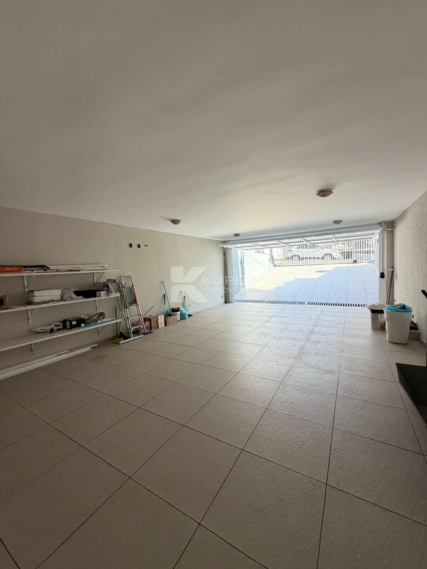 Garden in a 4-bedroom house, 380 m² — photo 21