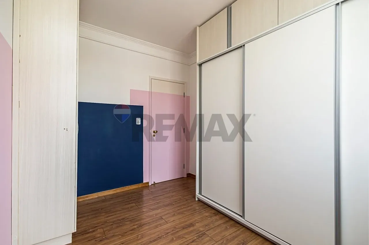 Home office in a 3-bedroom apartment, 181 m² — photo 35