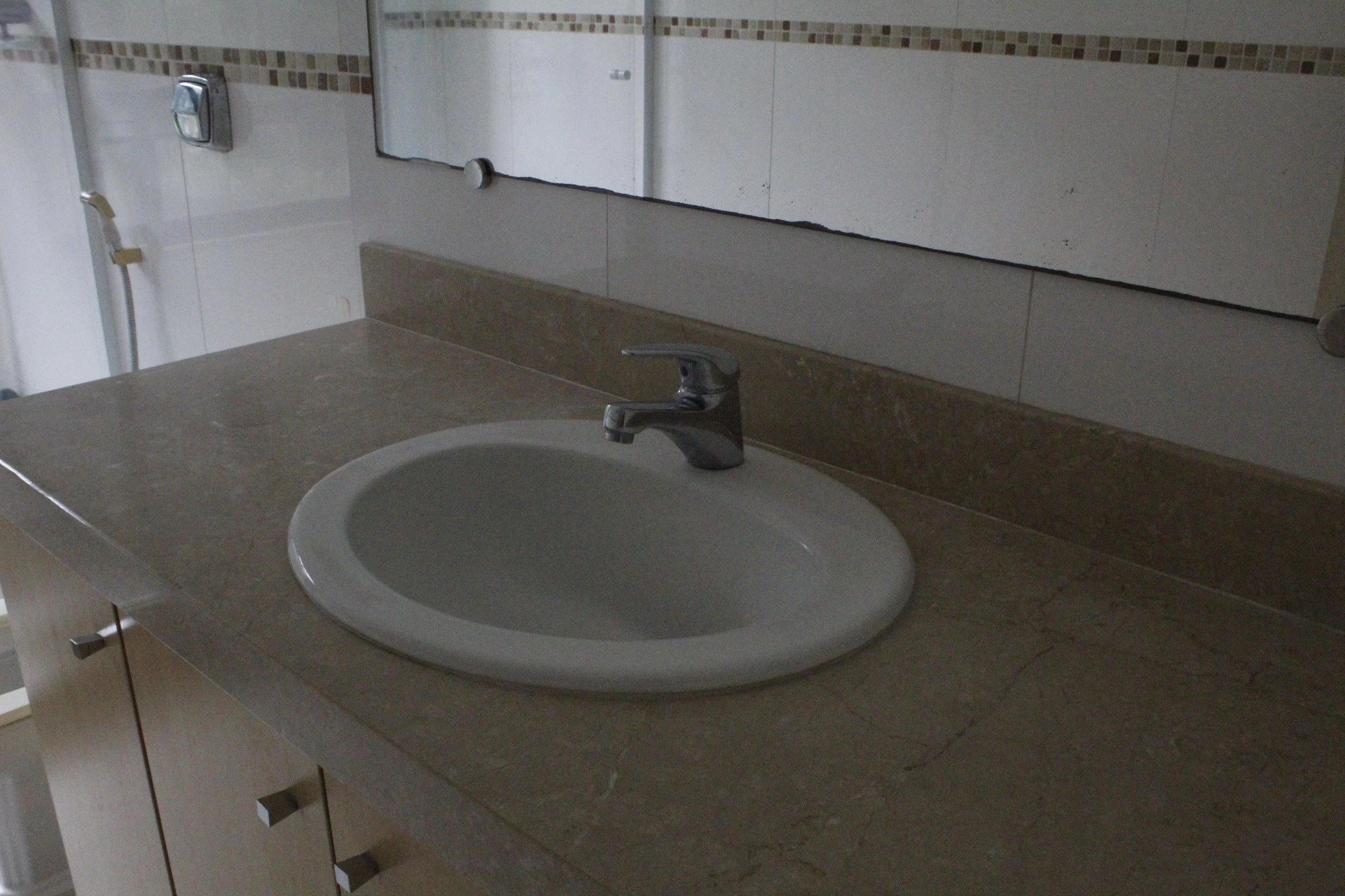 House with 5 bedrooms and 5 parking spaces — photo 16