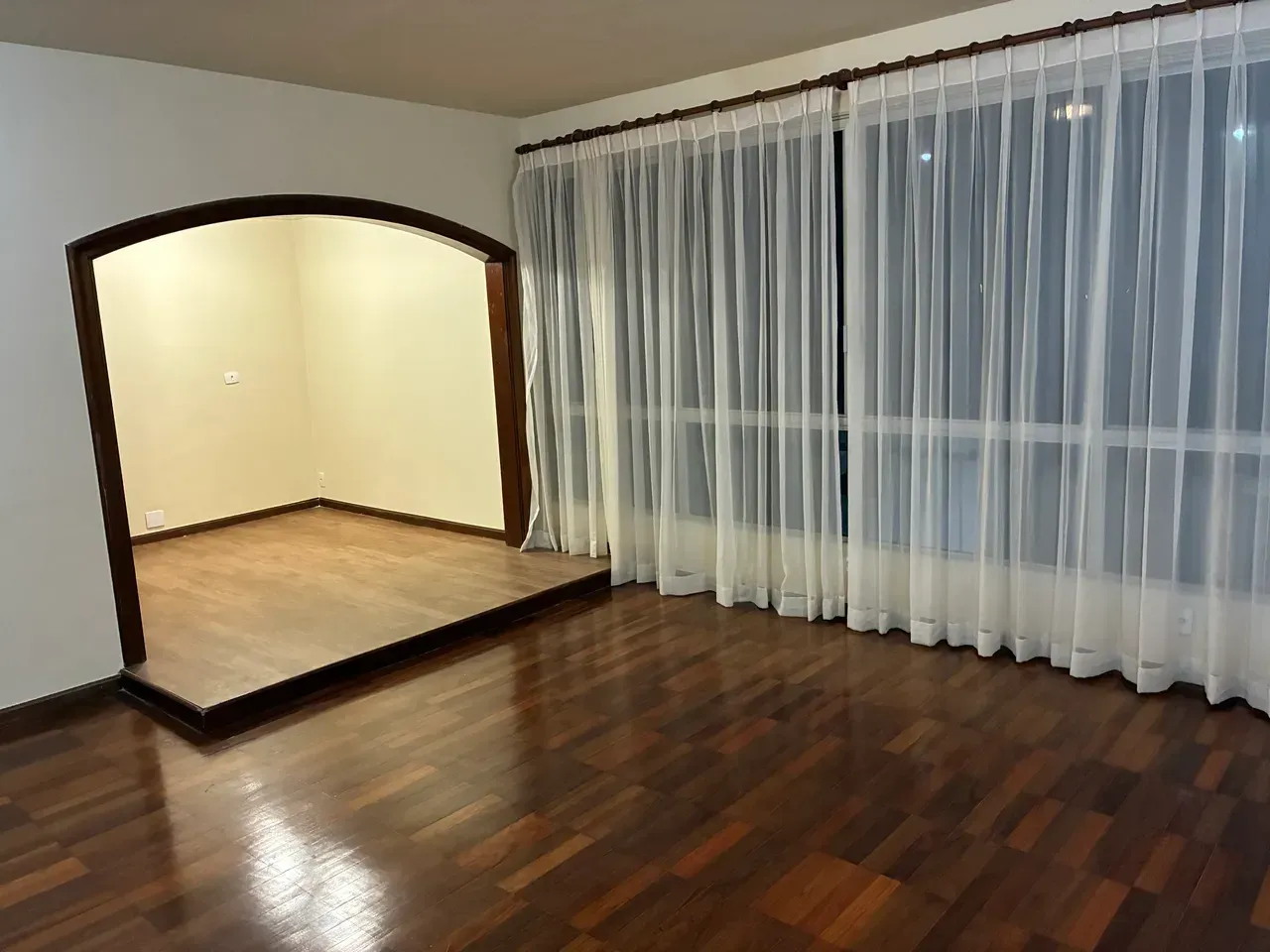 Apartment, 100 m², with wood or laminate floors