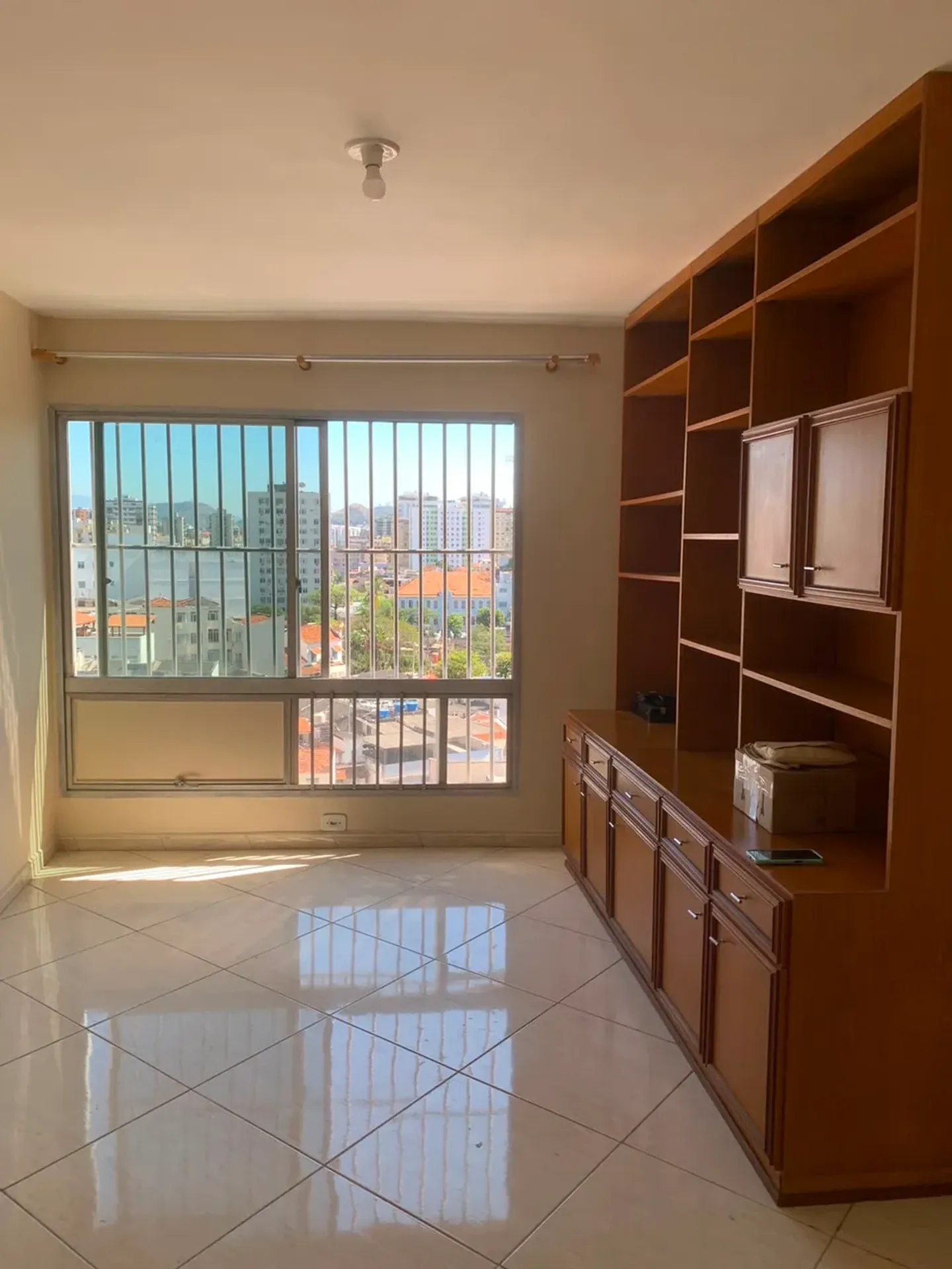 Unfurnished 2-bedroom apartment with 2 bathrooms — photo 24