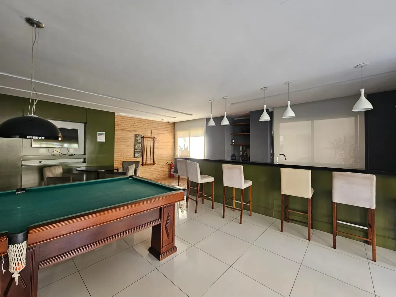 Apartment with separate gas kitchen and 4 bathrooms — photo 32