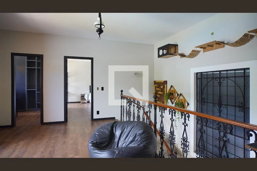 Casa sem mobília com 3 suítes e jardim privativo — photo 11