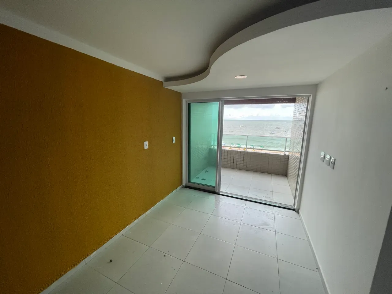 2-bedroom apartment with balcony and water view — photo 13