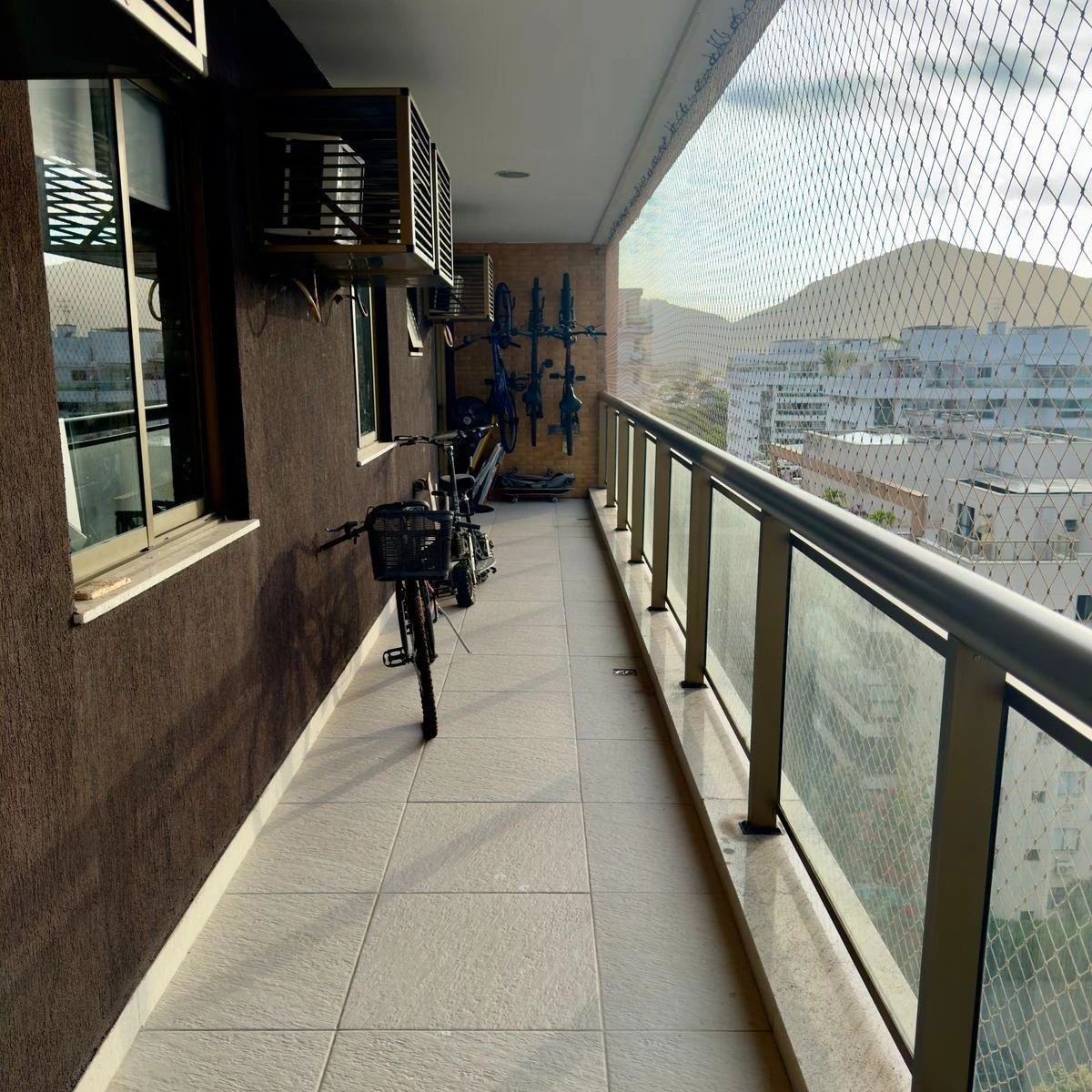 Furnished 213 m² duplex penthouse with 4 bedrooms and 3 parking — photo 31