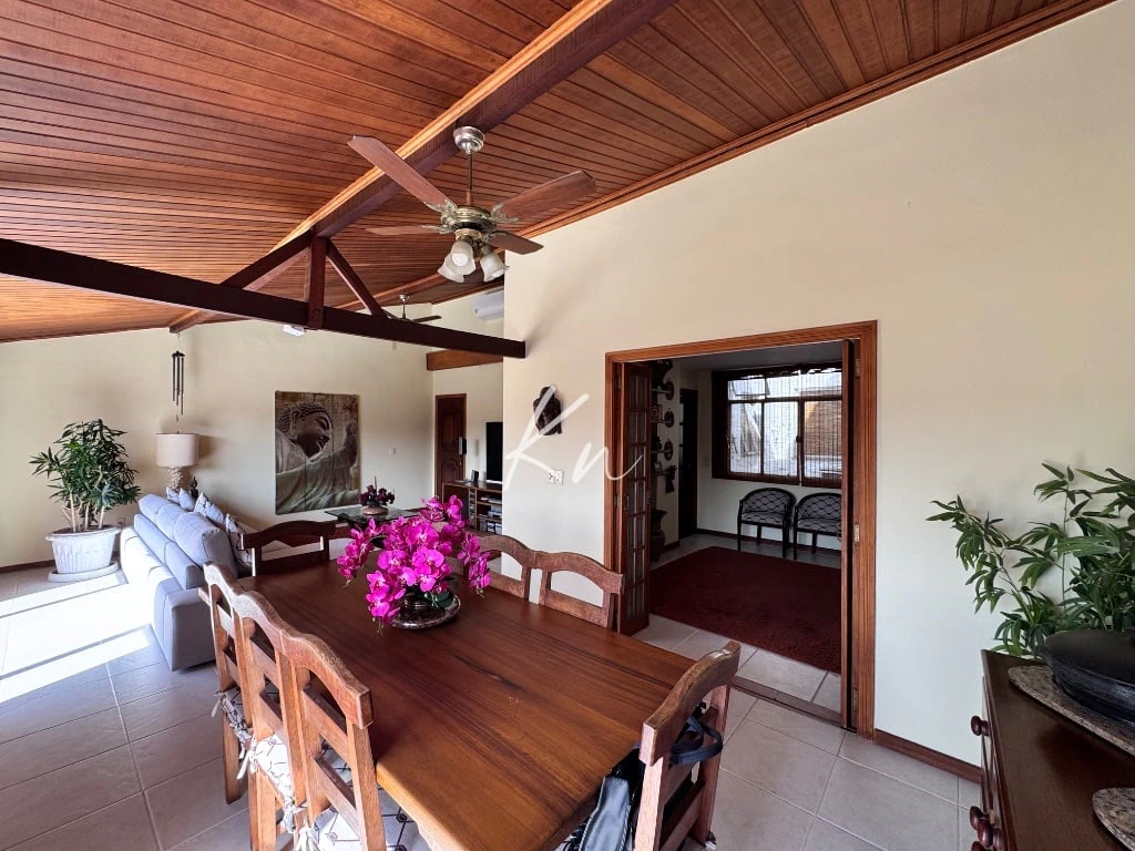 Furnished apartment, 254 m², with a grill on the balcony — photo 25