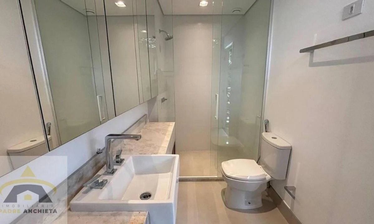 Apartment, 131 m², with a glass-enclosed balcony — photo 15