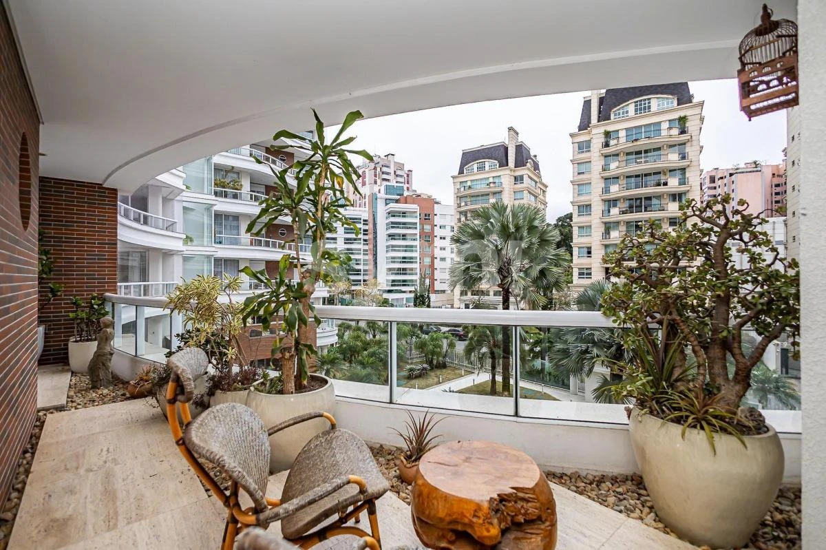 392 m² furnished apartment with 3 bedrooms and 5 baths — photo 8