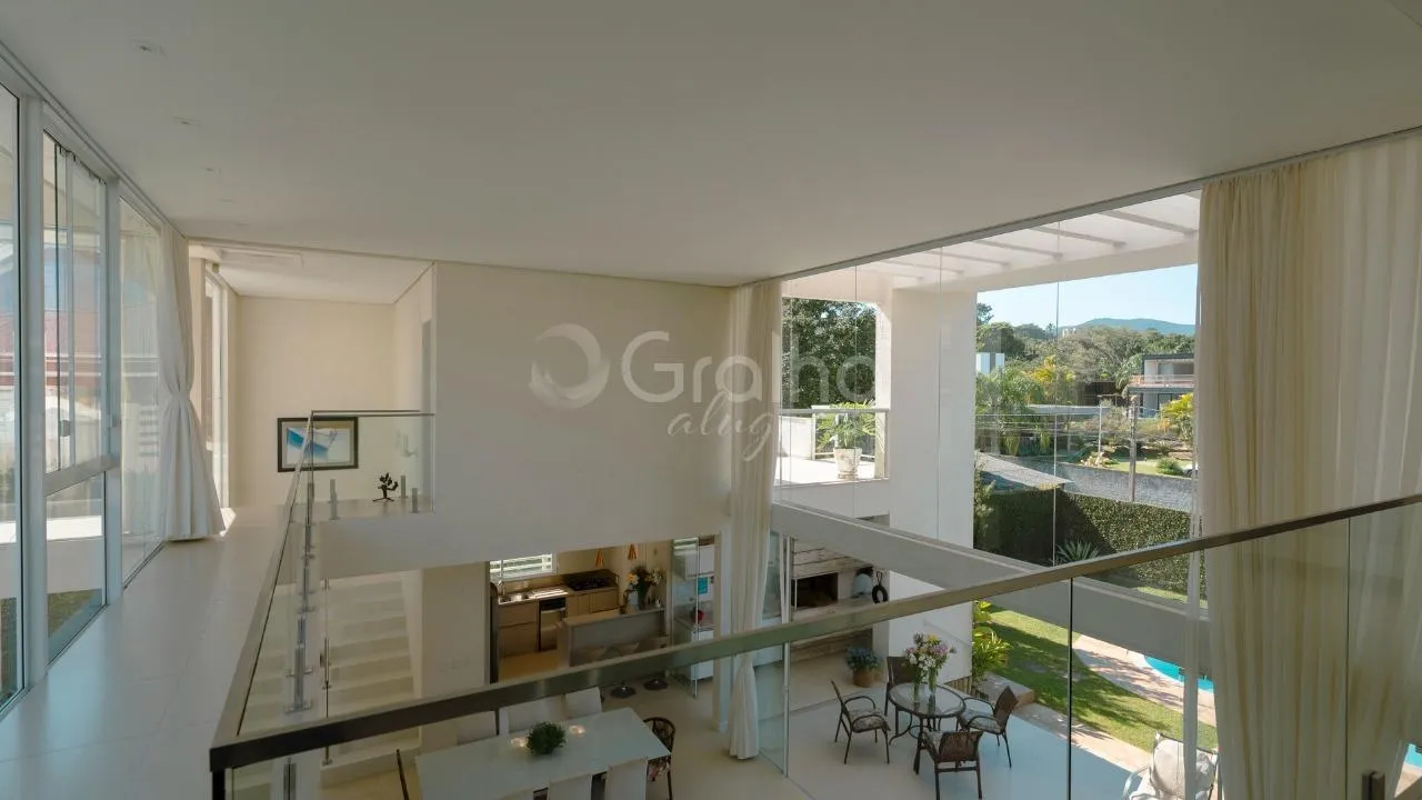 Меблированный дом: 5 спален с ванной и 730 м² — photo 16