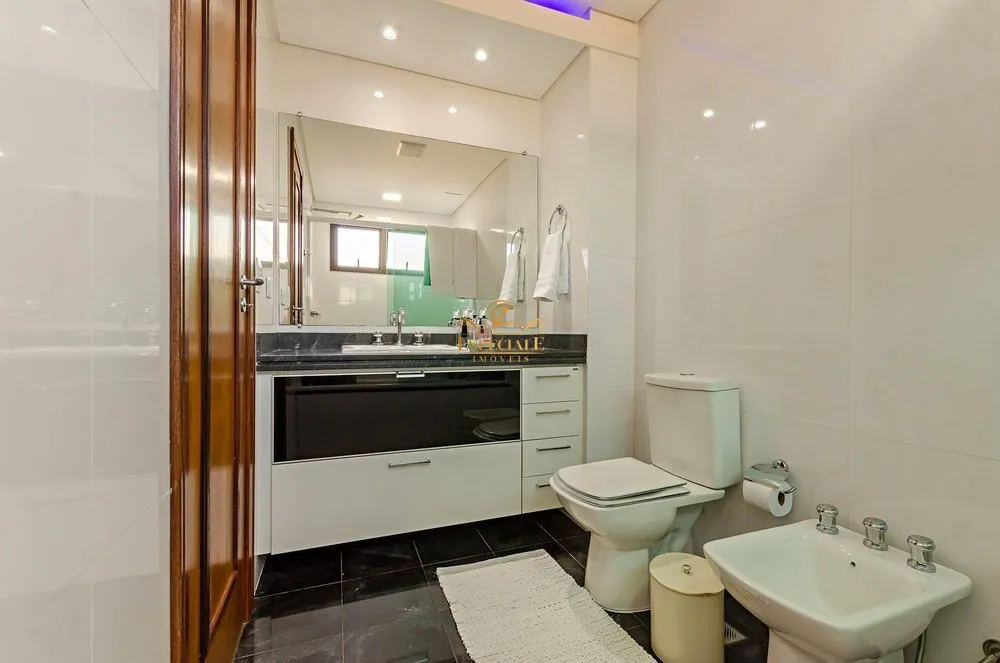 Apartamento de 3 quartos com suíte e 3 vagas, 249 m² — photo 19