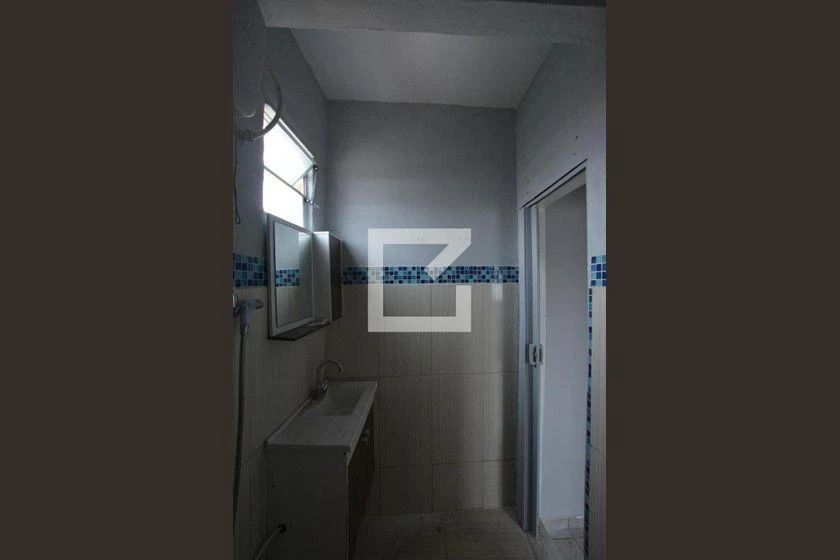 Unfurnished 2-bedroom apartment with private BBQ balcony — photo 43