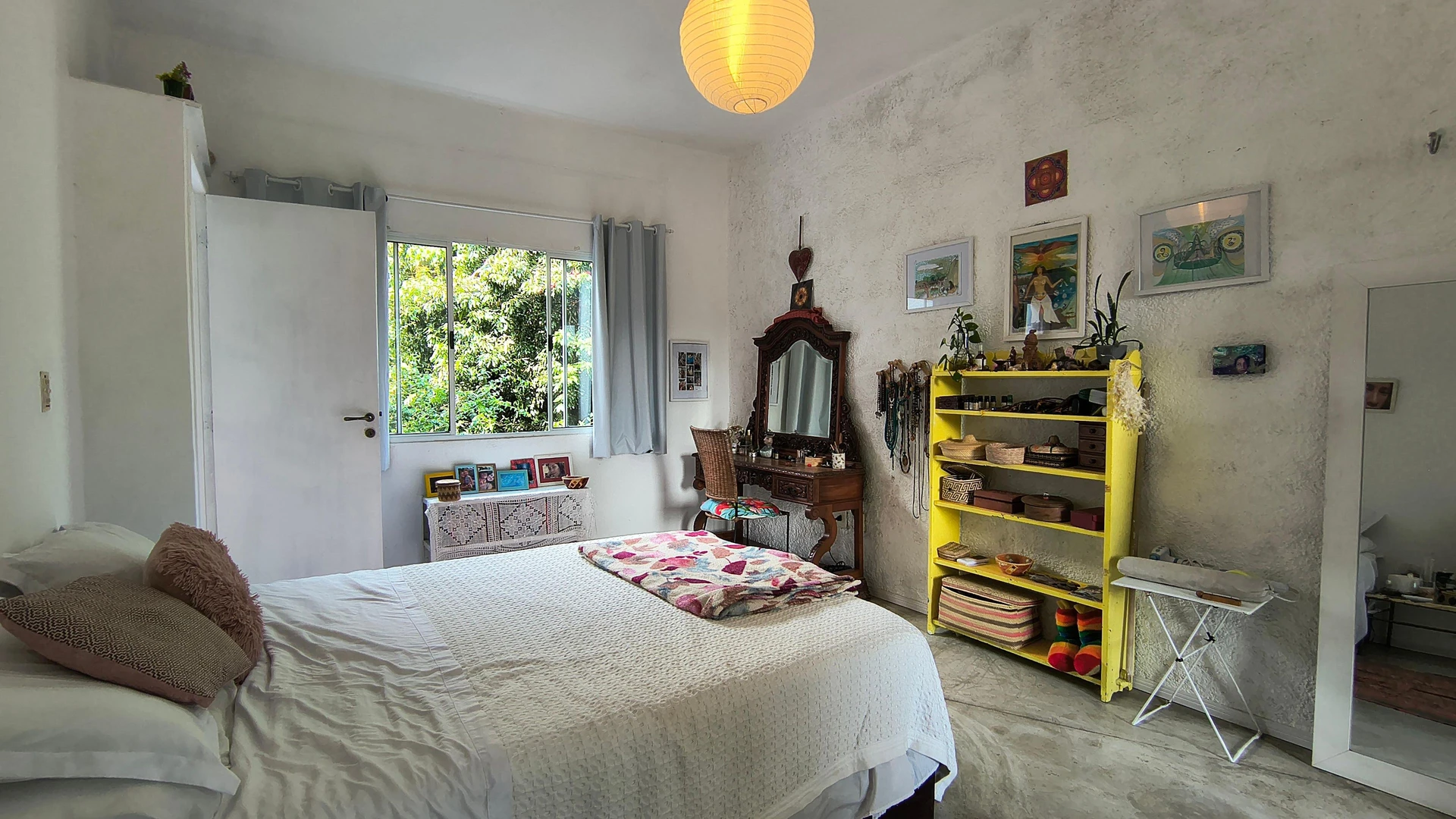5-bedroom house with a bathtub — photo 14