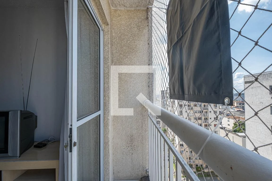 Furnished 2-bedroom apartment with a balcony — photo 29