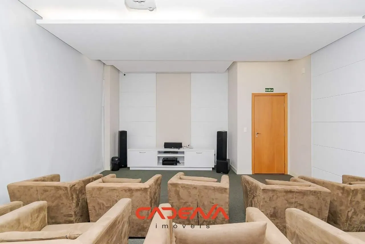 Furnished 1-bedroom apartment with open-plan kitchen — photo 26