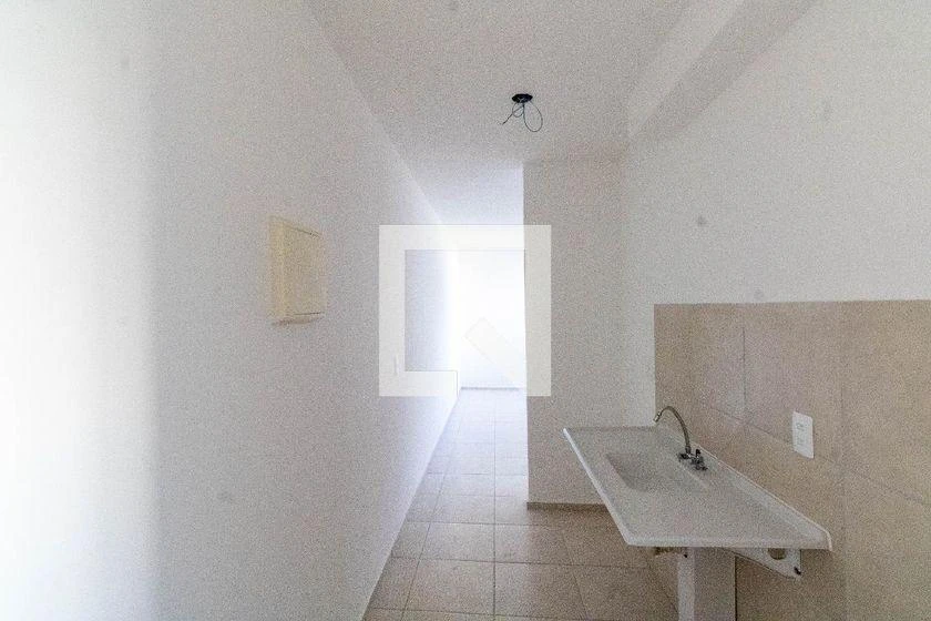 2-bedroom apartment with a closed-off kitchen — photo 42