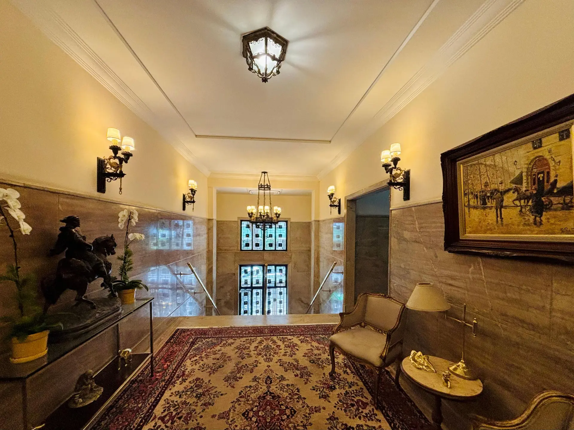 Furnished apartment with 3 bedrooms and 2 bathrooms — photo 35