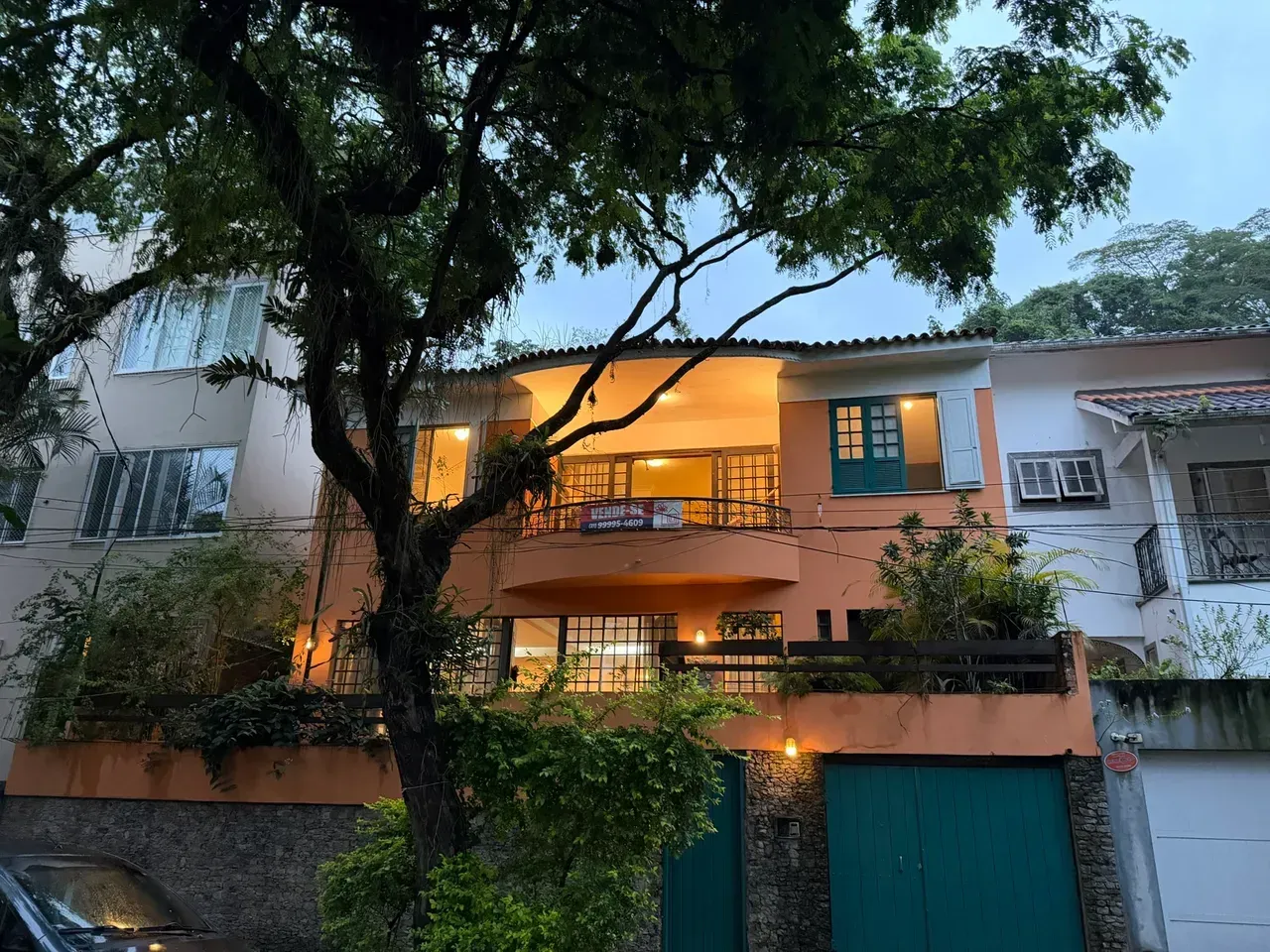 Furnished house with a balcony and 5 bedrooms overall — photo 13