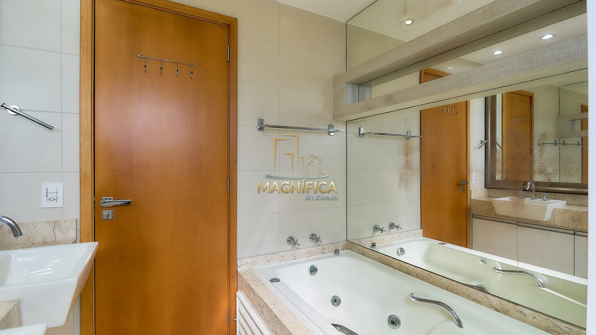 Apartamento mobiliado com 3 suítes e 2 vagas — photo 33