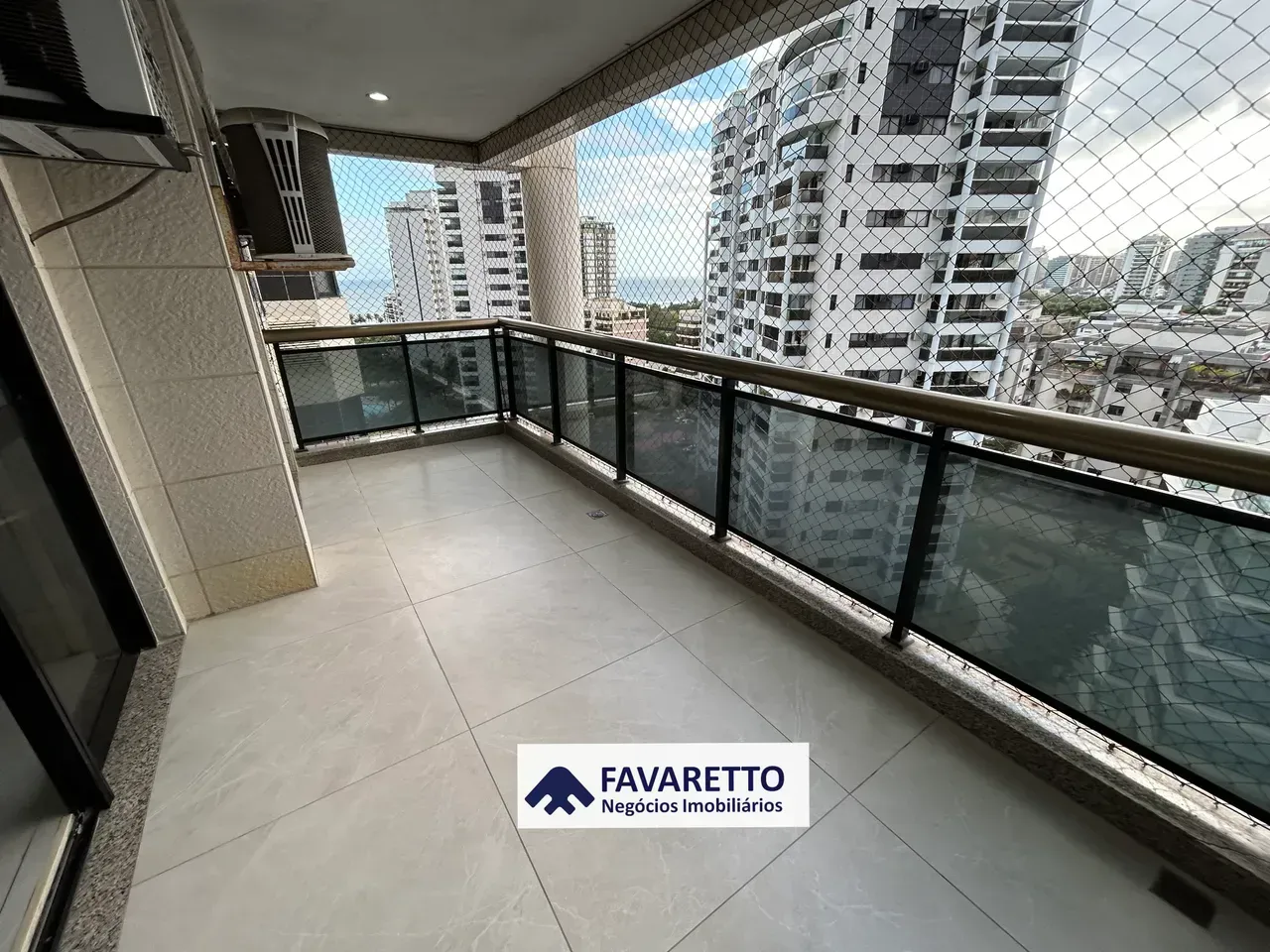 Apartamento mobiliado com 3 quartos e 3 banheiros — photo 15