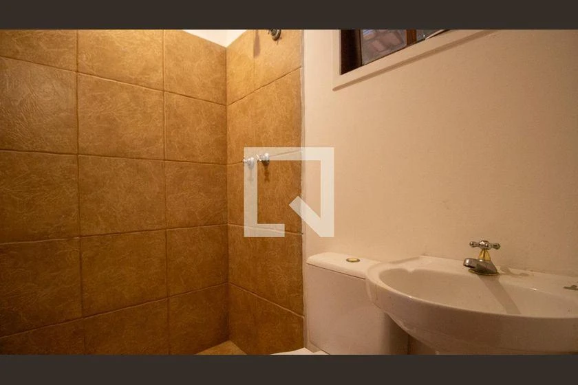 Casa com 4 quartos e churrasqueira na varanda — photo 41